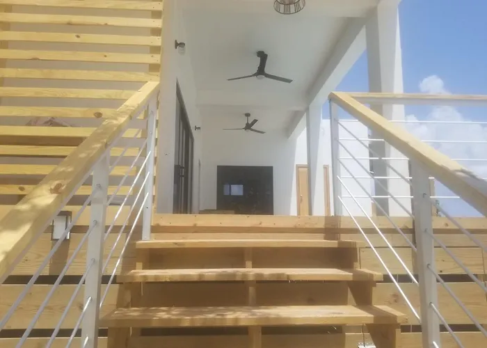 Luxury 3-bedroom With Pool Near Secret