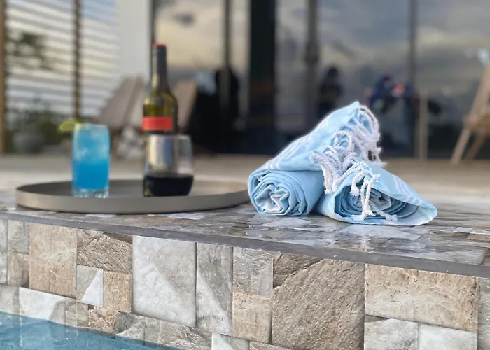Luxury 3-bedroom With Pool Near Secret San Pedro (Ambergris Caye)