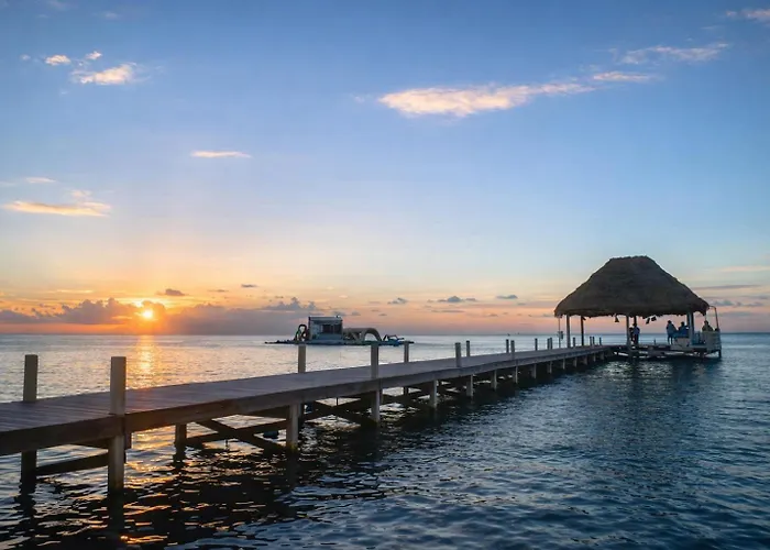 Luxury 3-bedroom With Pool Near Secret San Pedro (Ambergris Caye)